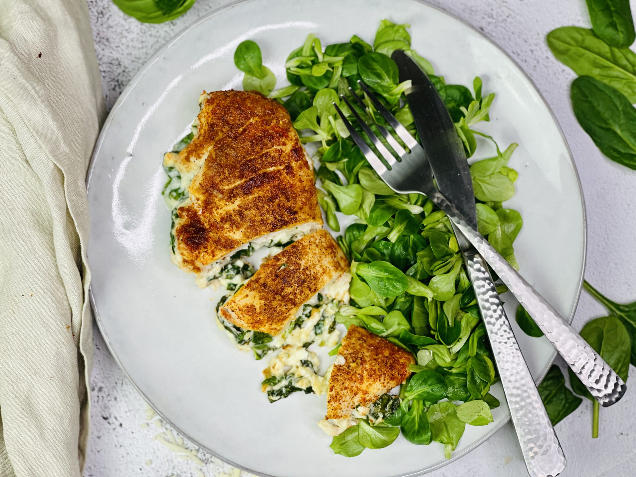 Gefülltes Hähnchen mit Spinat und Feta Rezept - Jussilicious-Foodblog