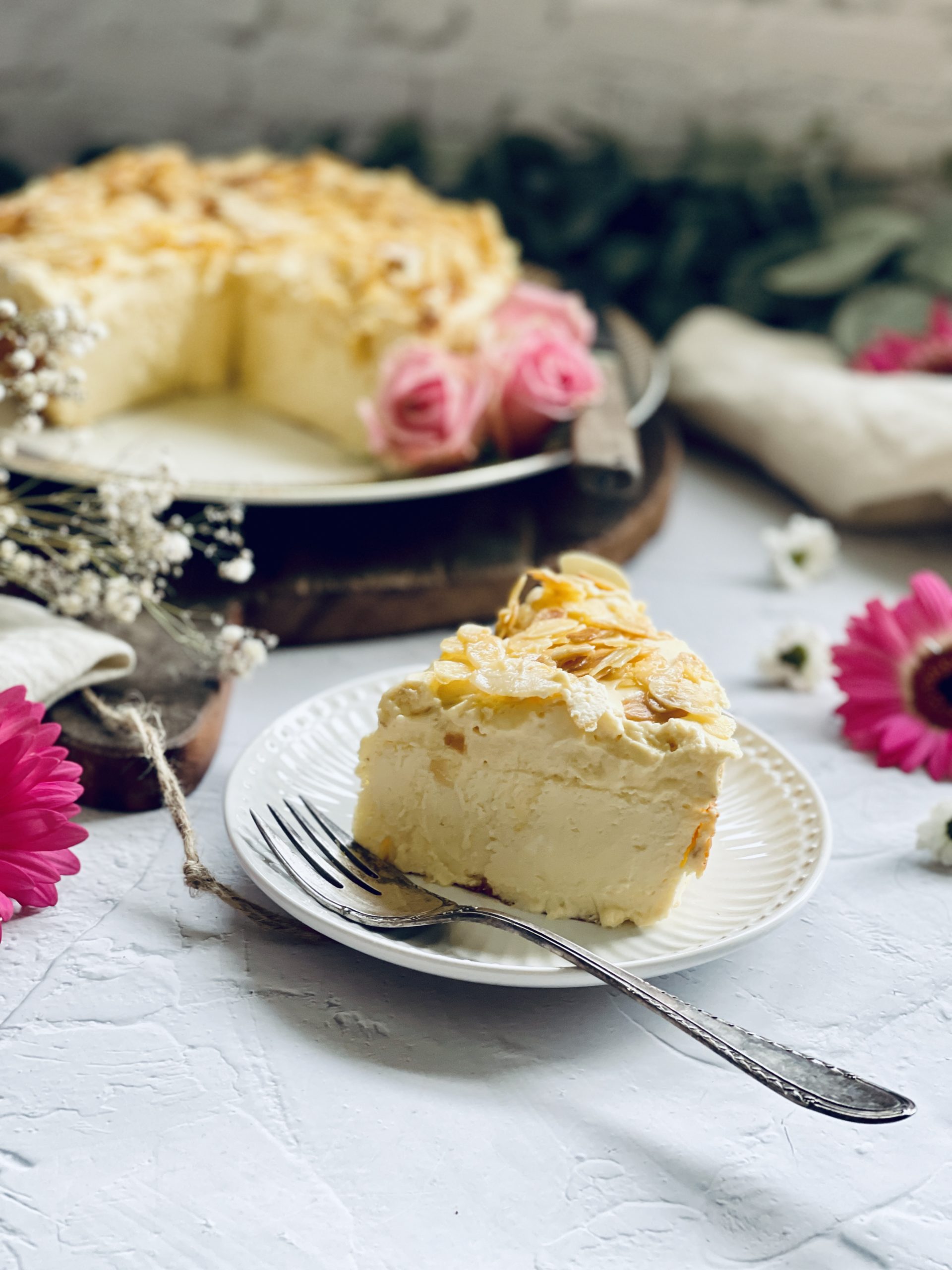 Zuckerfreies Bienenstich-Cheesecake Rezept - Jussilicious-Foodblog