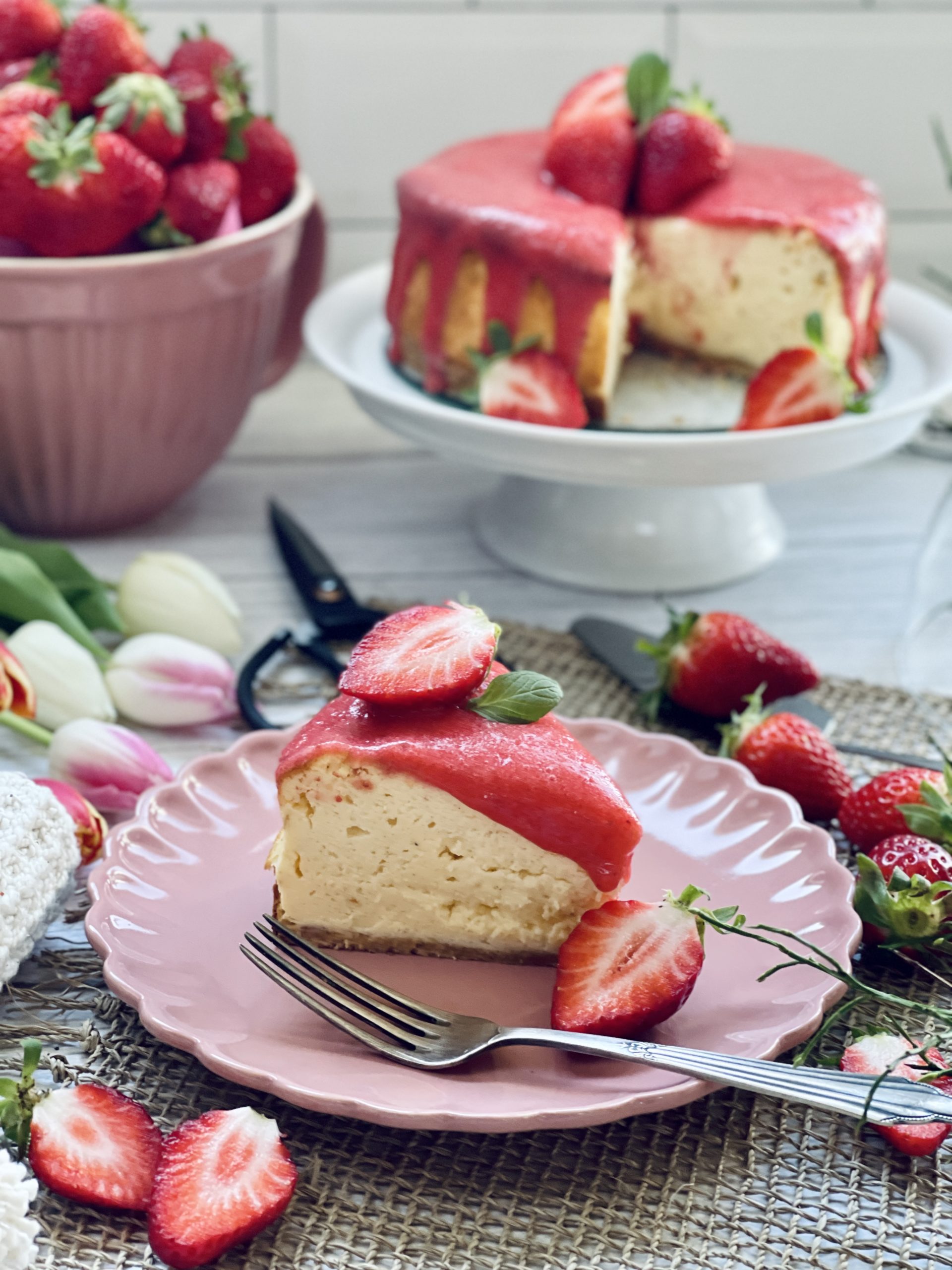 New York Cheesecake mit Erdbeersoße Rezept - Jussilicious-Foodblog
