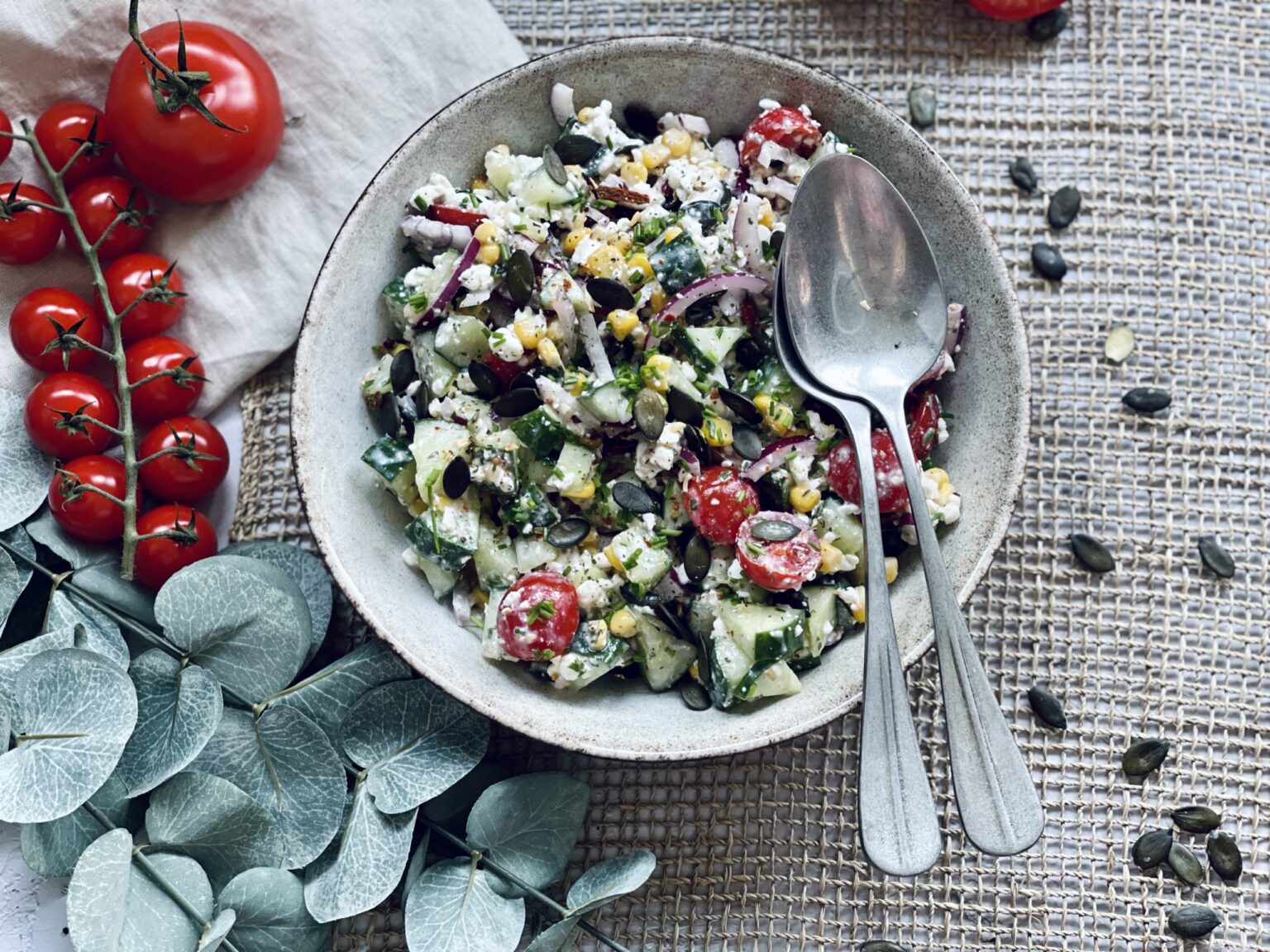 Körniger Frischkäse Salat